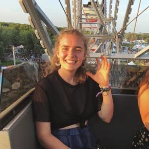 Meet your Posher, Kiana